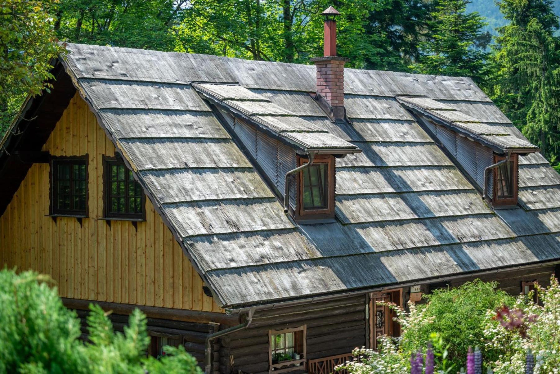 Lodge Pocitniska Hisa Koca Dobnik *